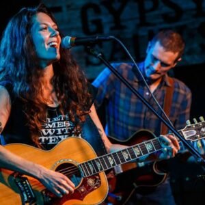 Concierto en Santander de Lilly Hiatt el 9 de noviembre de 2025 en El Almacén de Little Bobby a las 20:30.