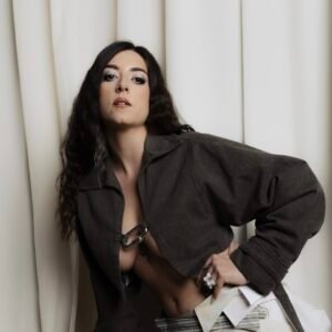 EVA CALYZA lanza «DIVINO clvb» ❤️‍🔥