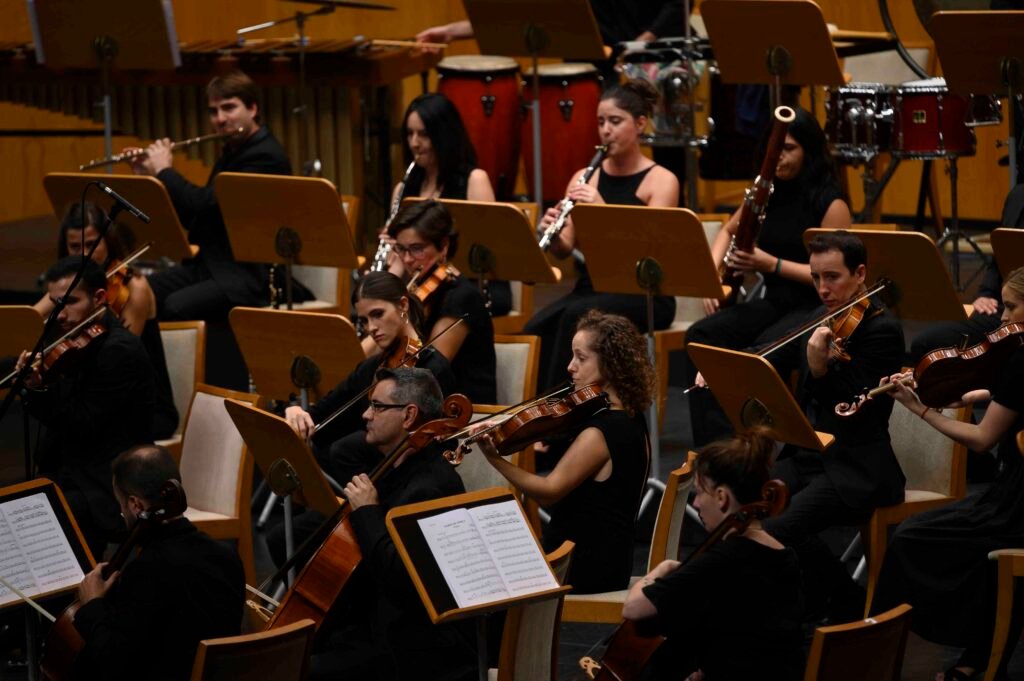 «Noche en los jardines de España». Concierto de la OSCAN