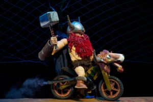 Sol y Tierra Teatro Ecosocial presenta «Ragnarök. Héroes y monstruos»