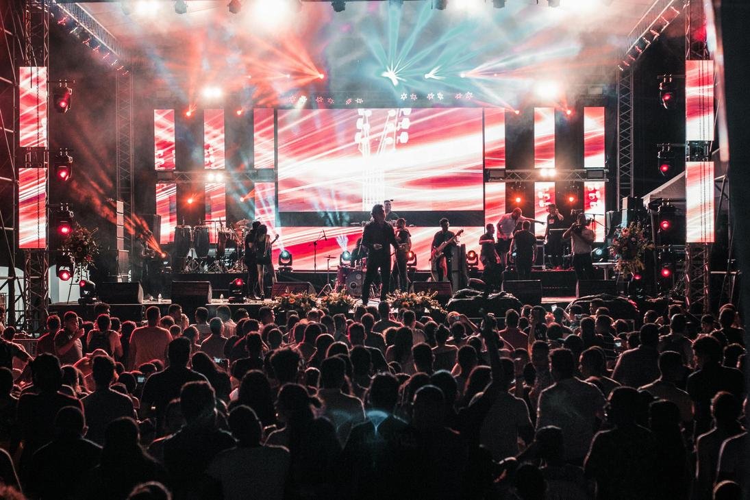 Guadalupe Plata inaugura el ciclo dominical matinal en Escenario con su rock alternativo enérgico. Conciertos familiares gratuitos para menores de 14,