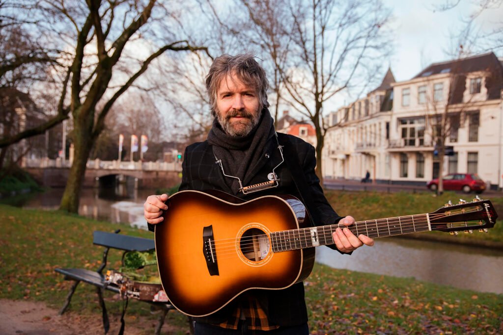 Tim Easton regresa a Cajas de Música